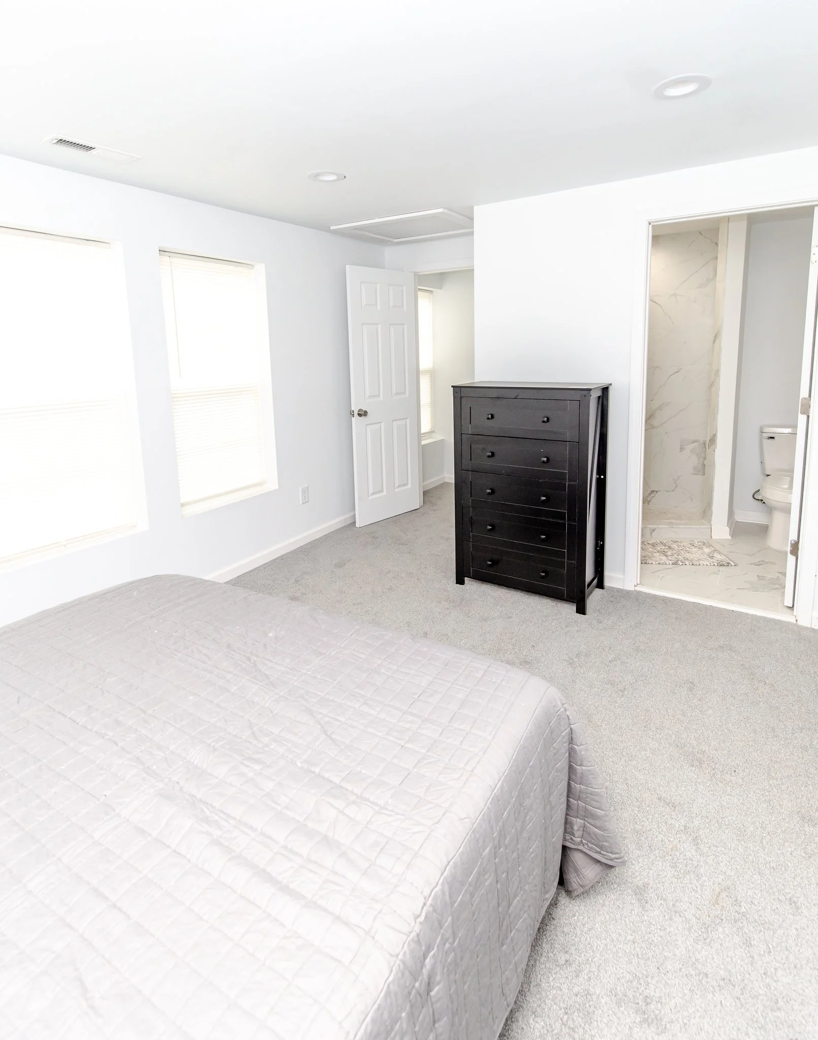 1101 N Main Furnished (12 of 17).JPG