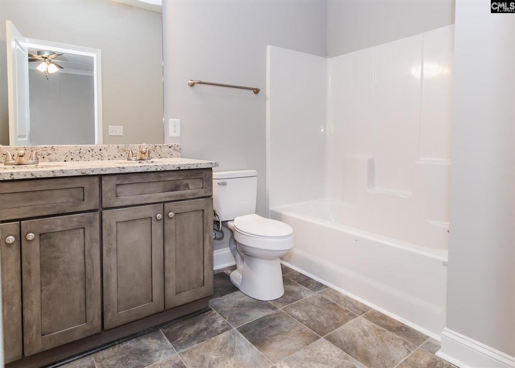 Bathroom 3.jpg