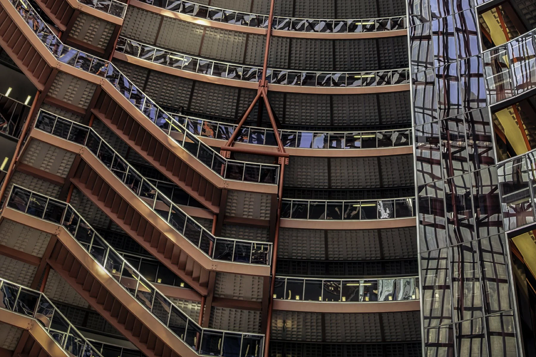 St of IL bldg 3 4x6 land.jpg