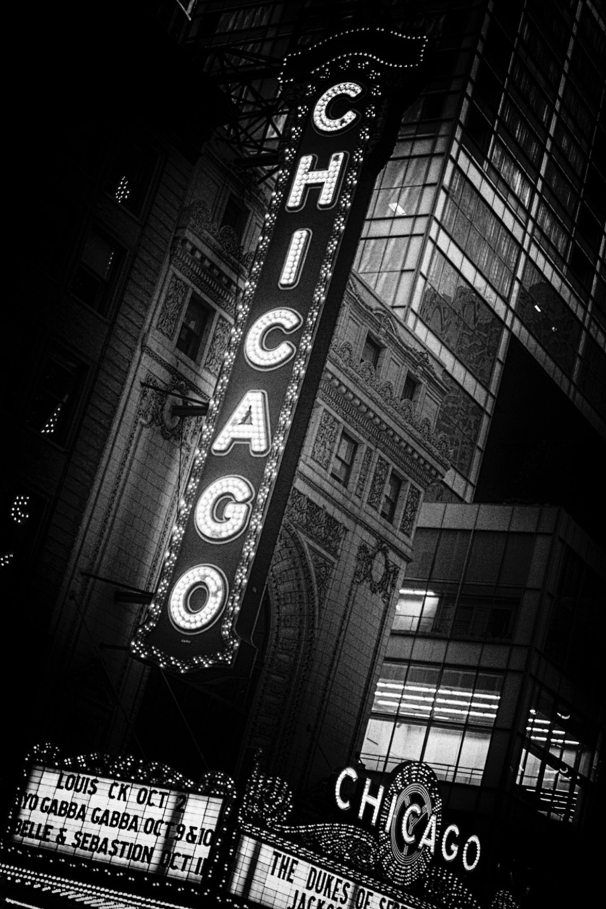Chicago Theater alt bw.jpg