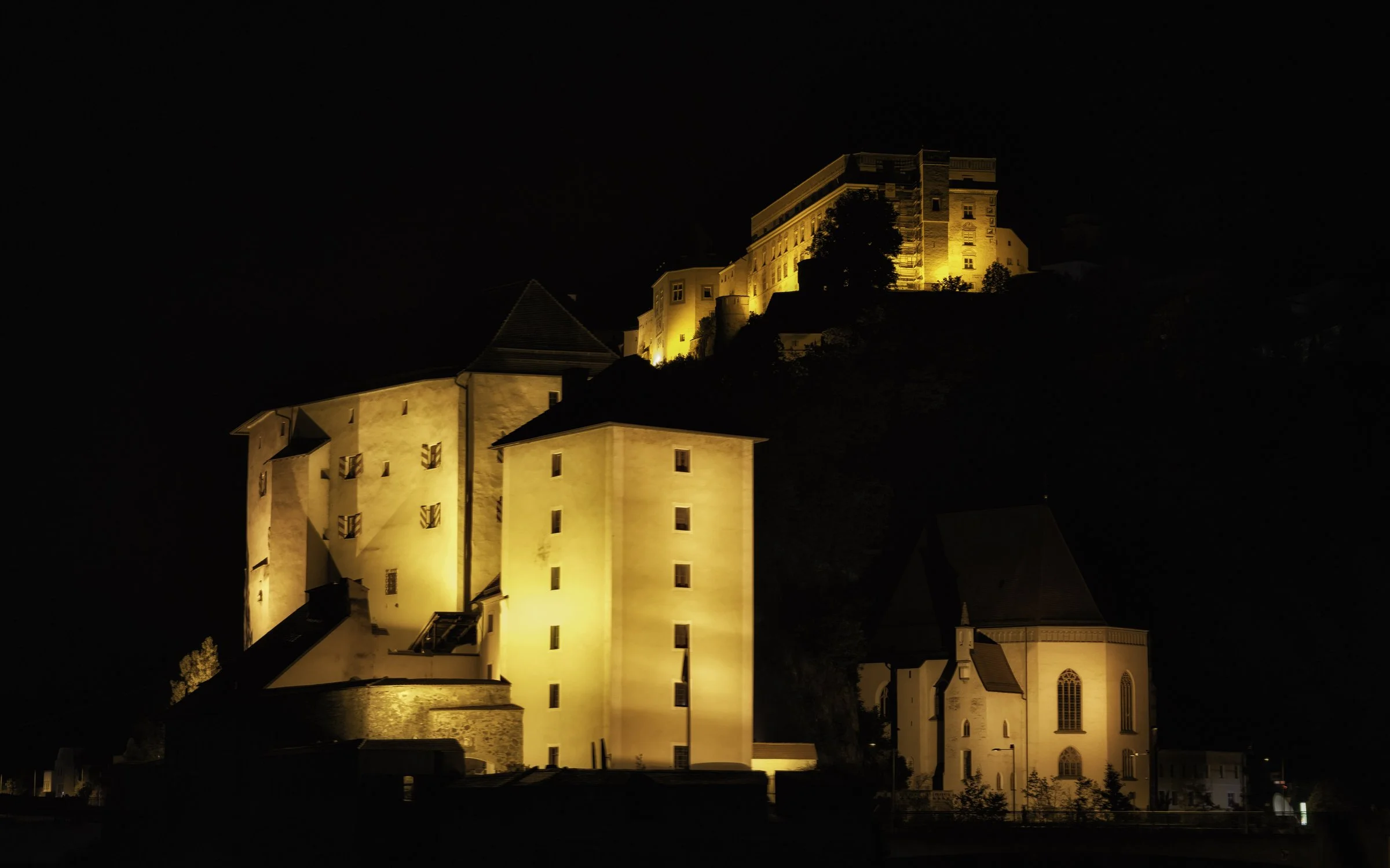 Danube night 3.jpg