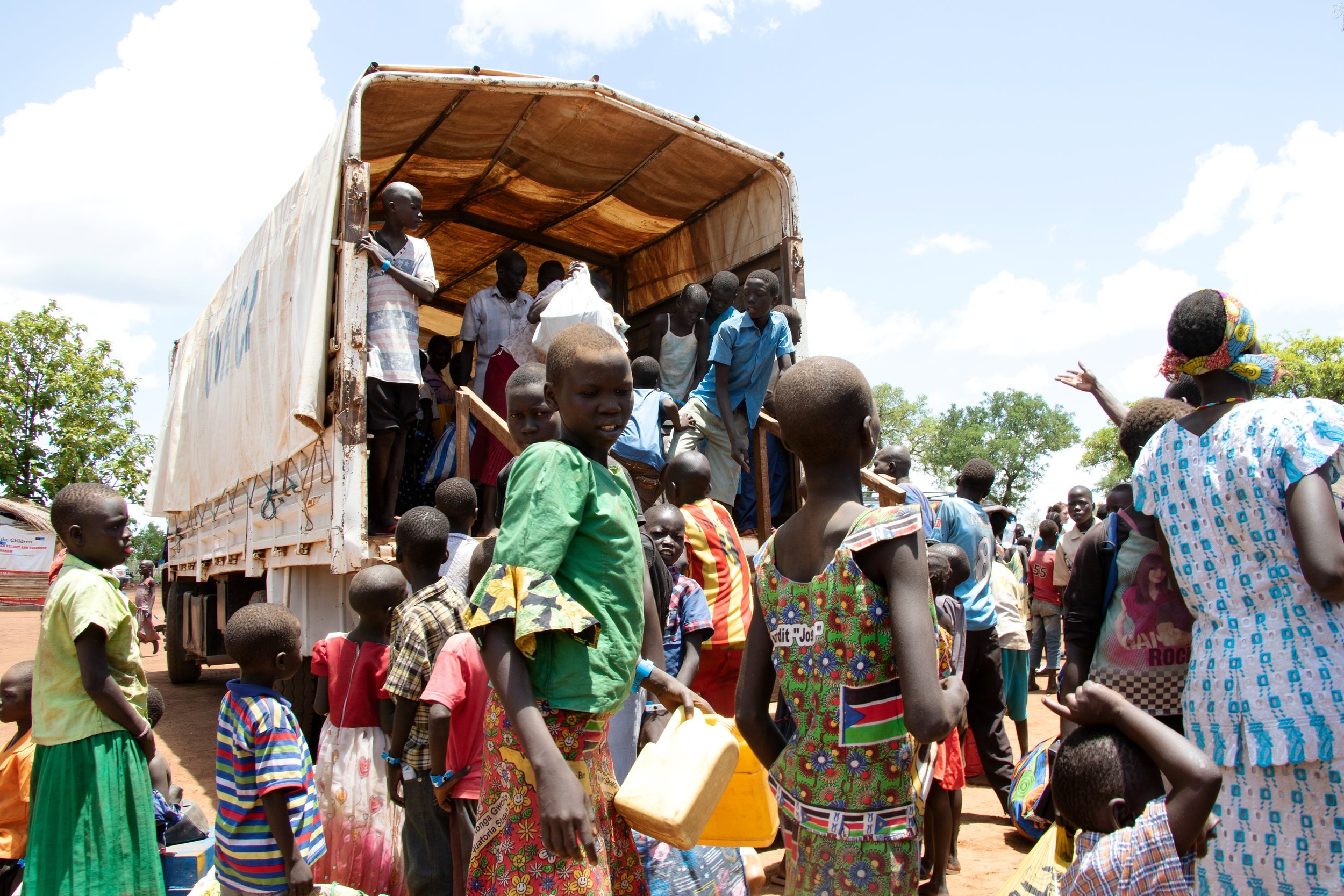 People arriving to the Nyumanzi reception center.