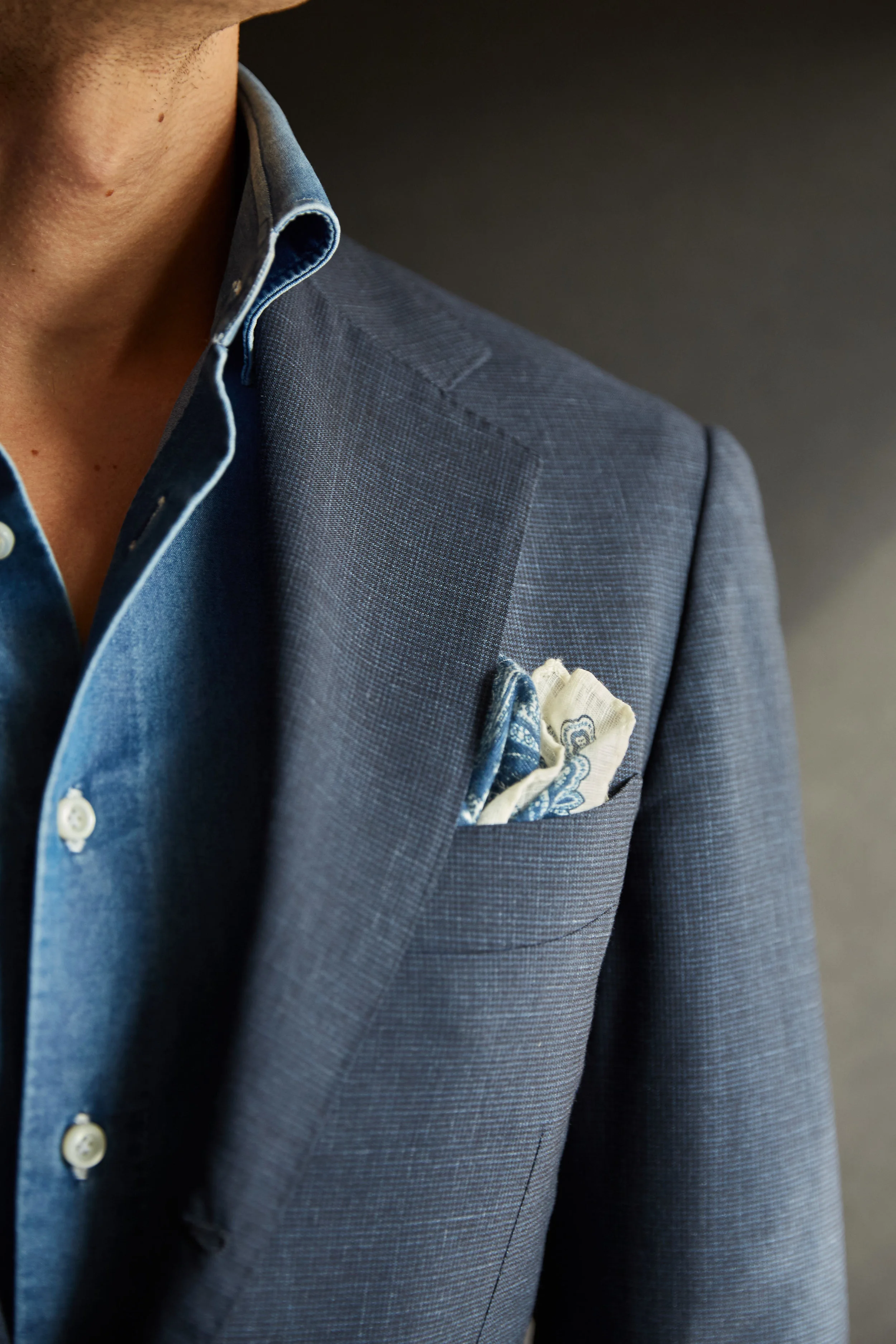 160808_RJ_NICKYRAGS_NavySuitDetail__I2A0351.jpg