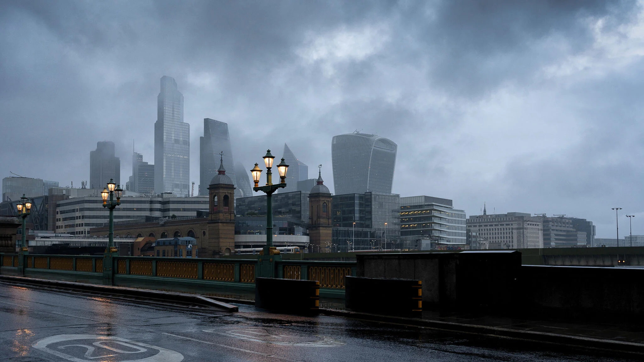 Sierlinger Sybille  Austria  London and the fog.jpg