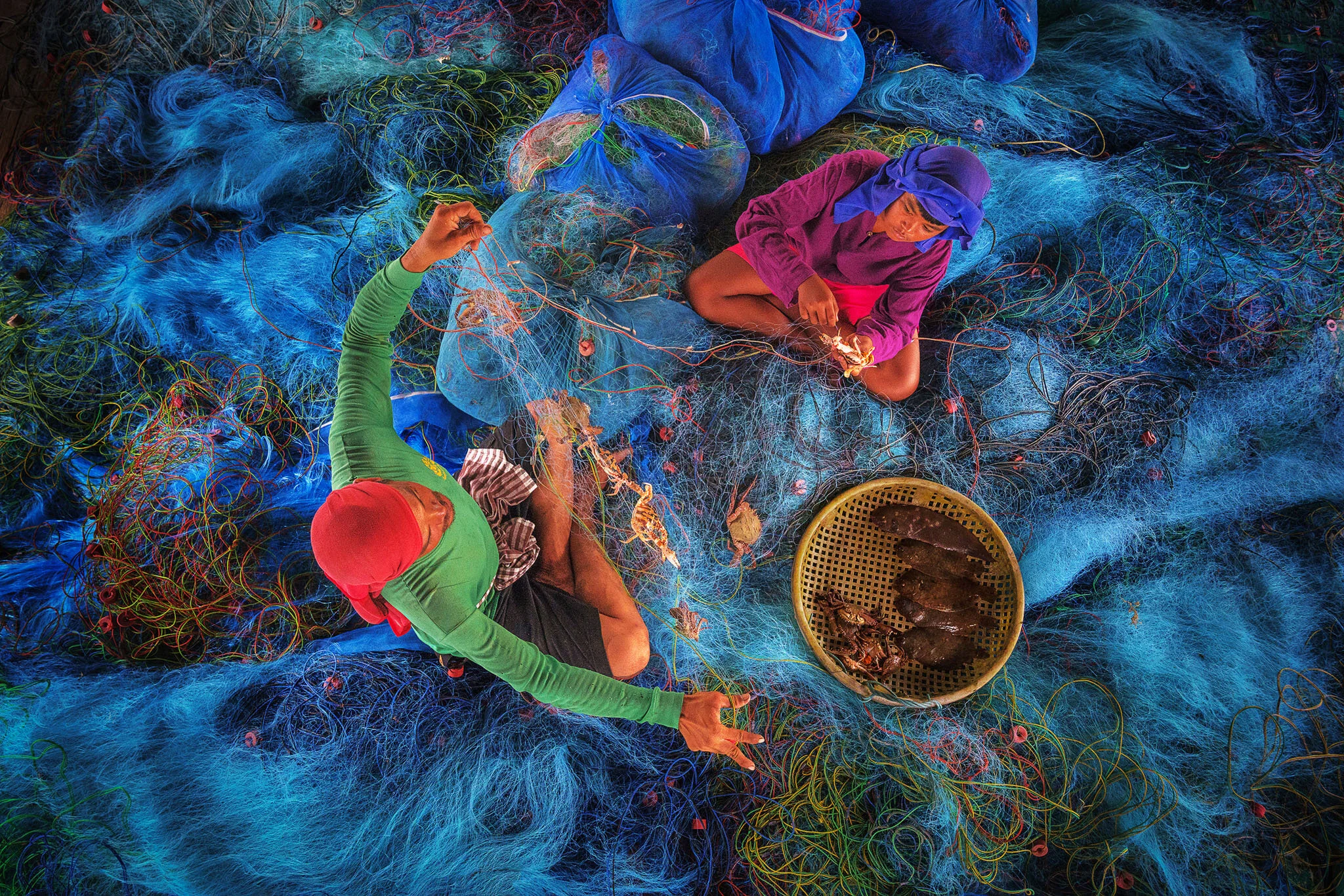 wouters Sarah  Thailand  fishermen family.jpg