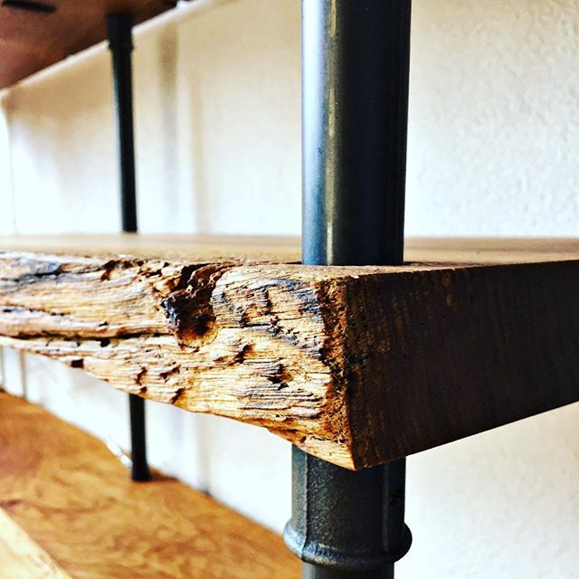 regal fertig montiert 🤩
#eiche #oak #oldone
.
.
.
.
#regal #fashionblogger #massivholz #rohr #pipedesign #wasserrohr von #rohrfabrik #z&uuml;rich