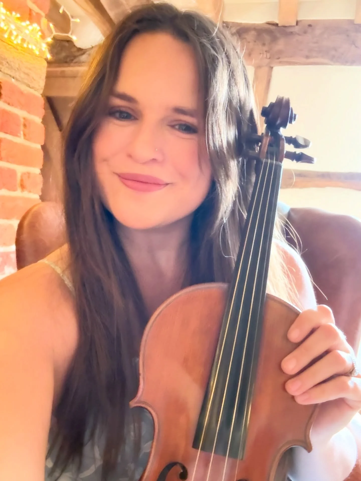 What a wedding! Today I played at the stunning @cainmanor for the most beautiful couple! Loved playing the F1 theme for the entrance of the groomsman, groom and mums! And then &lsquo;A million dreams&rsquo; for the beautiful bride. I love my job 🥰