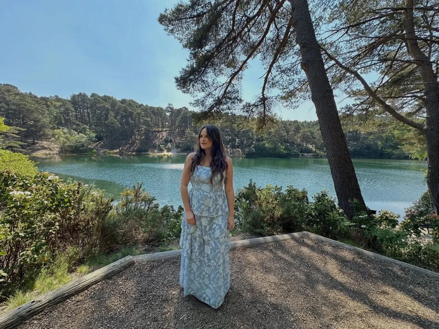 After 2 weeks of being quite poorly, it was lovely to be working again. Yesterday was at the beautiful @the_bluepool 
What an amazing backdrop for a wedding! And the weather was perfect.