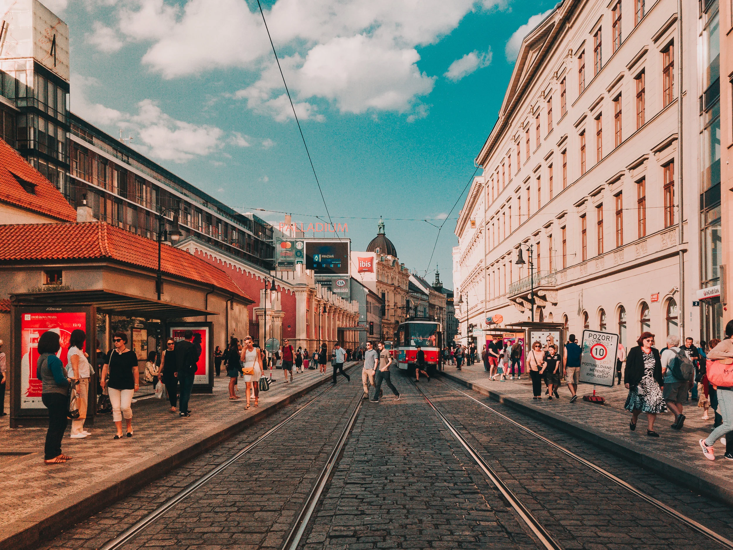 Discover Prague With bitplay 2017- iPhone 7 Plus - bitplay Wide Angle - Yes! Please Enjoy-7.jpg