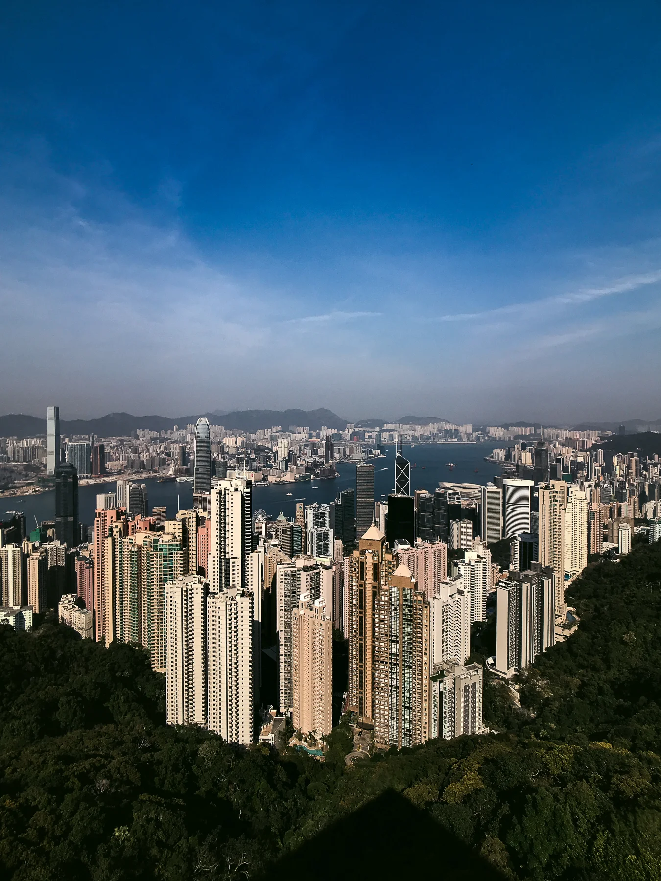 使用HD廣角鏡頭拍攝 / With Premium HD Wide Angle Lens