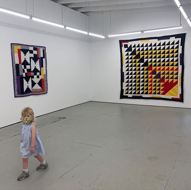 Gee&rsquo;s Bend quilts and contemporary abstraction at @partslaborbeacon &mdash; first time seeing an exhibition IRL in many months. Congratulations to @nicellebeauchene &amp; @gallerycookist on a beautiful show.