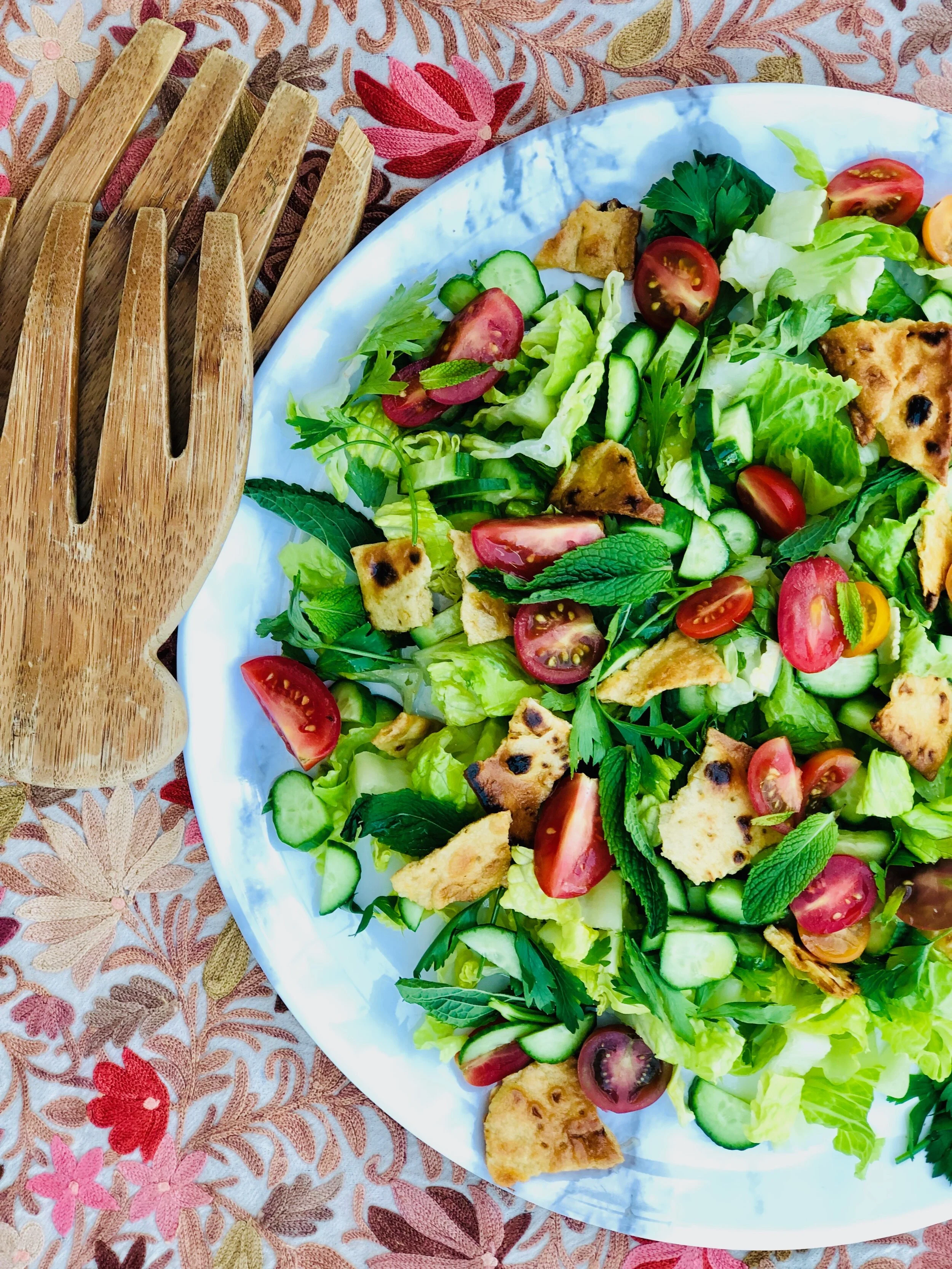 Lebanese Fattoush Salad