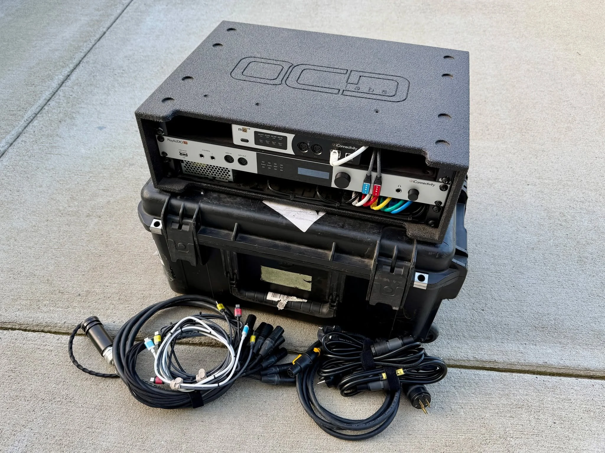 Did a quick little rig facelift for @lauren_daigle - the ever-popular PA12 / PA1U swap! Switched out the interface, upgraded the USB-C cables and panel connectors, converted TRS connectors for XLR, and a new powercon wiring to include the PA1U with l