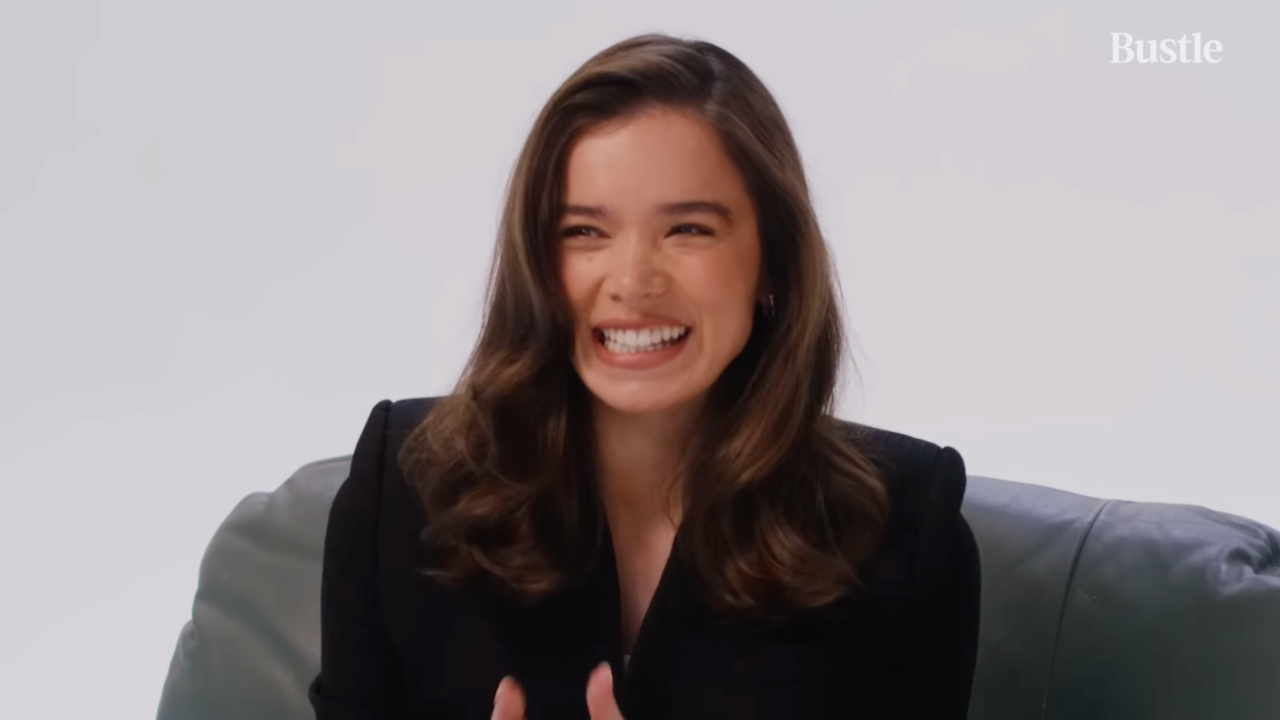 DOVE CAMERON (4).png