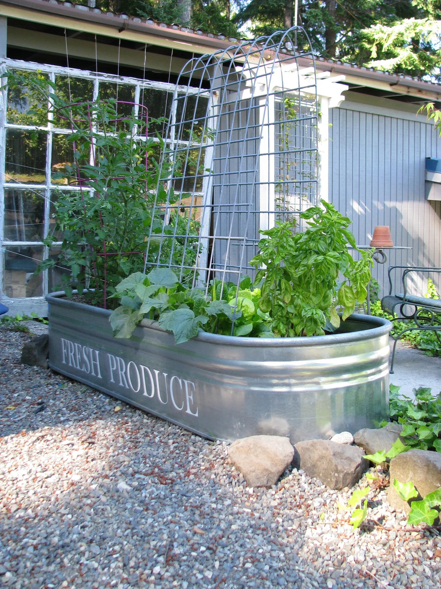 DIY PROJECT GALLERY — BLUE ROOF CABIN