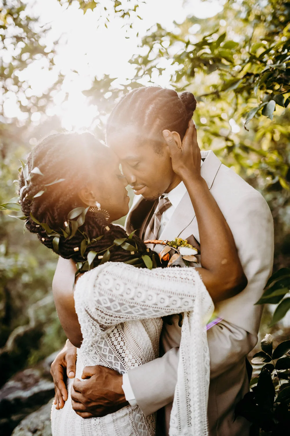 Lost Hill Lake Events Weddings, Elopements, Glamping near St. Louis