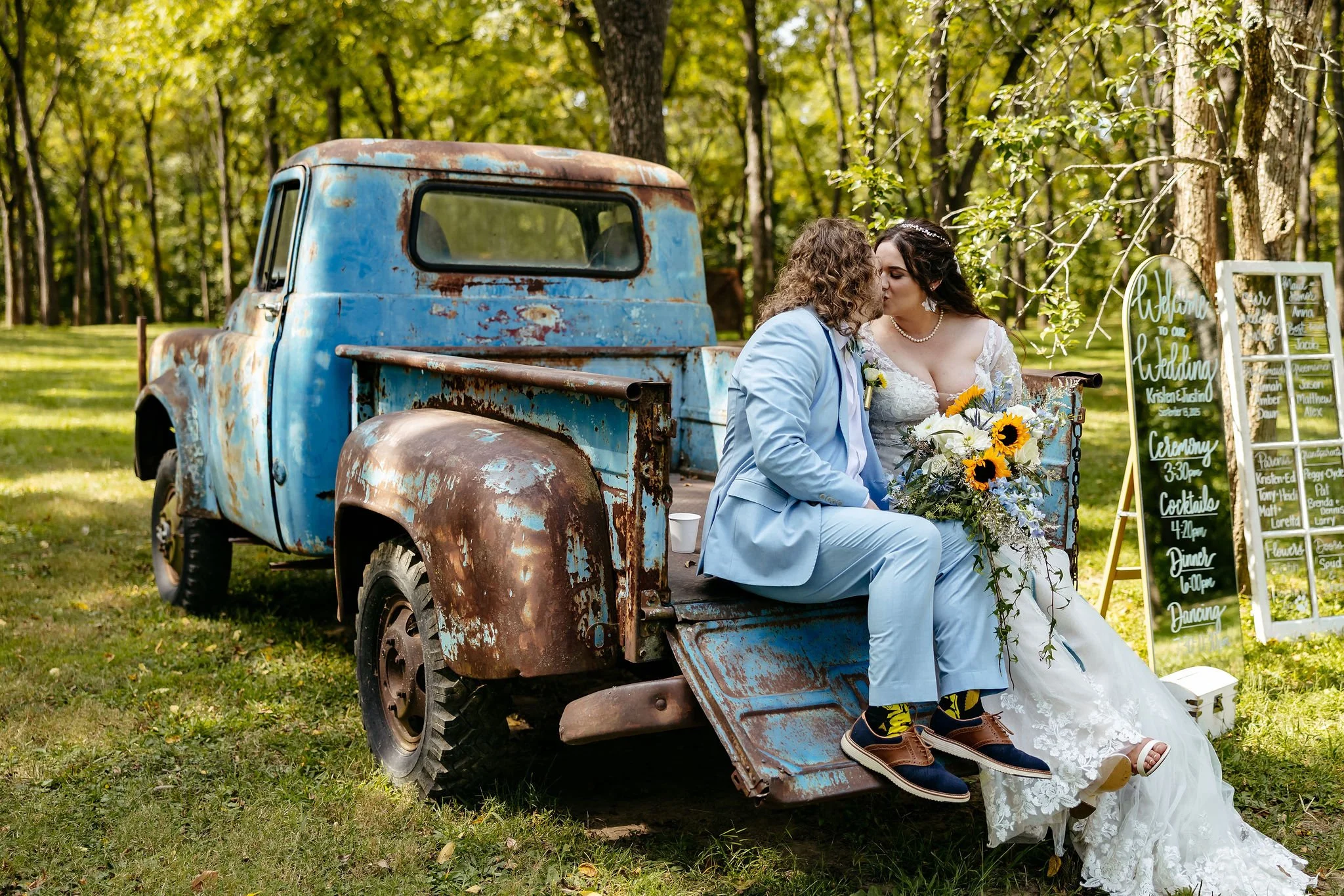 A Laid-Back Luxury Wedding at Lost Hill Lake | Kristen &amp; Justin