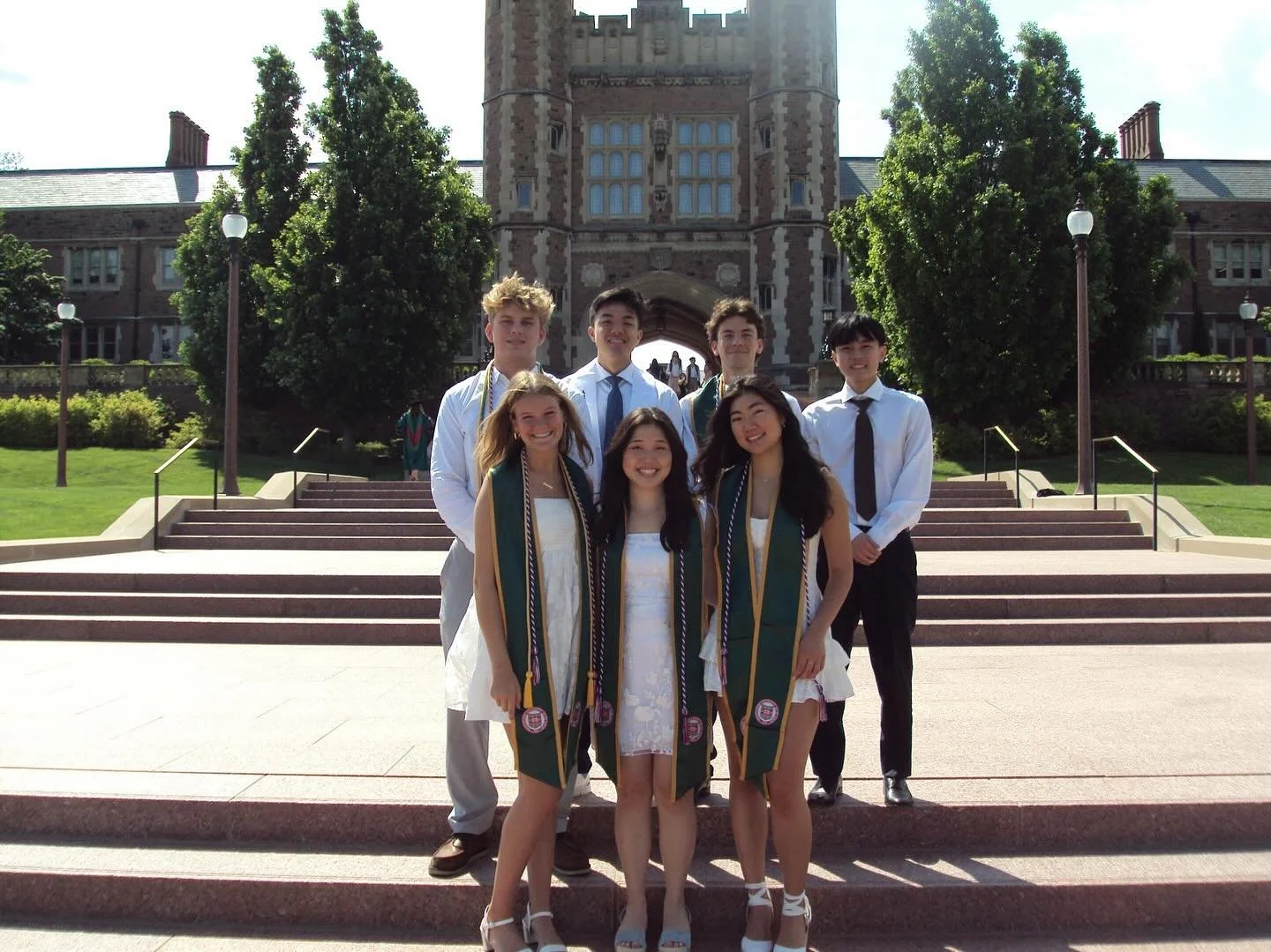 THEY DID IT 🥹🎓💕

We are so beyond words proud of our gorgeous gorgeous seniors from the Class of 2025🙌Here&rsquo;s to the next generation of caregivers and changemakers&mdash;we can&rsquo;t wait to see where life leads you all next ❤️ future of h