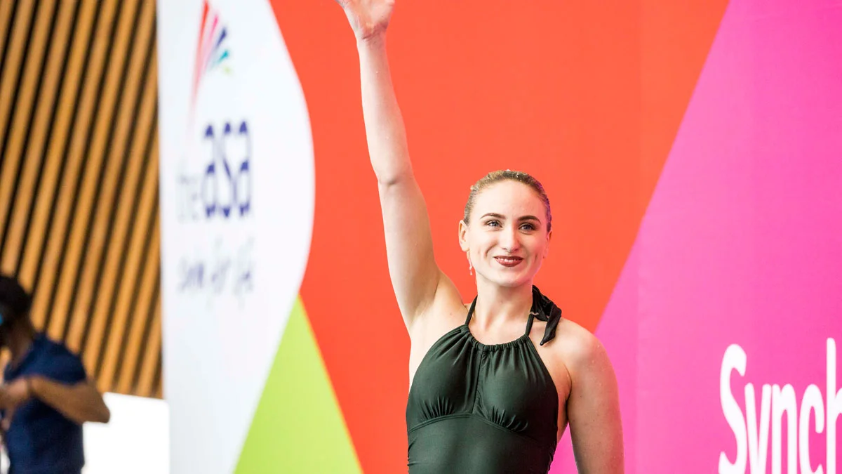phoebe_bradley_smith_wave.jpg