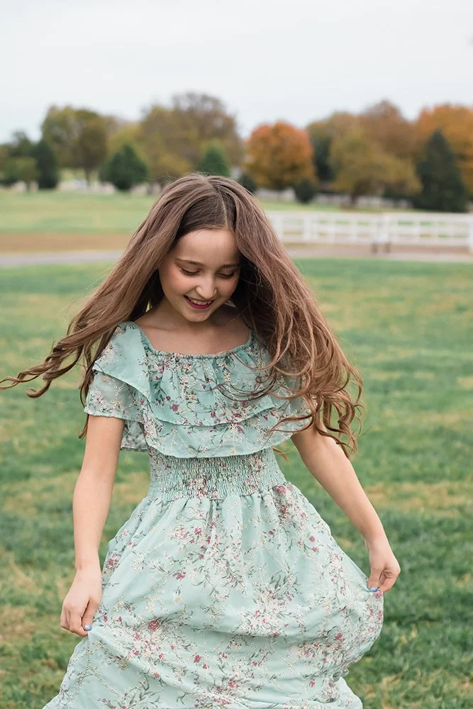 nashville_child_portrait_harlinsdale_farm_franklin_tn.jpg