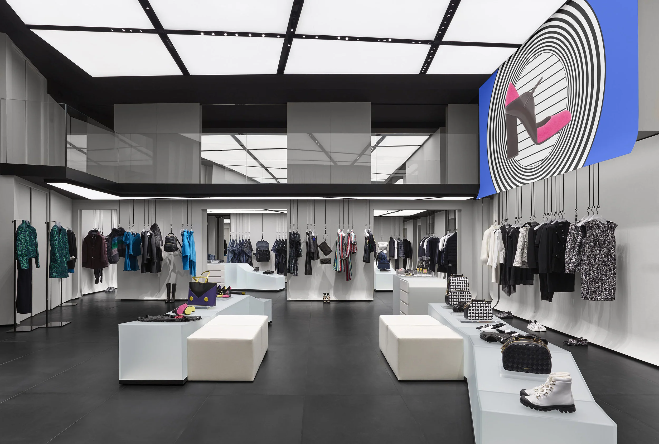 EMPORIO-ARMANI-BOUTIQUE_-PARIS-2-2.jpg