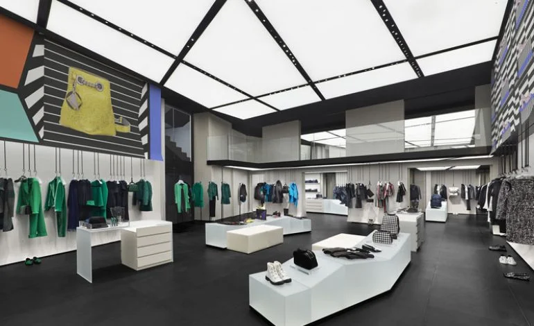 EMPORIO-ARMANI-BOUTIQUE_-PARIS-1-770x470.jpg