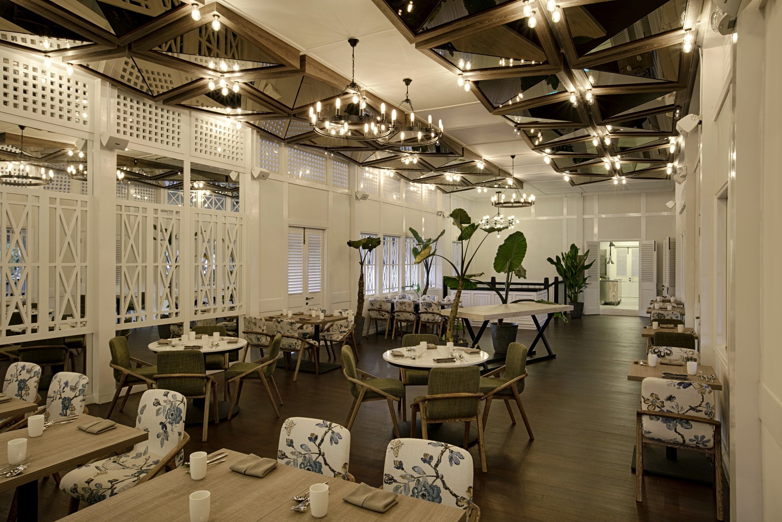 Dining Room.jpg