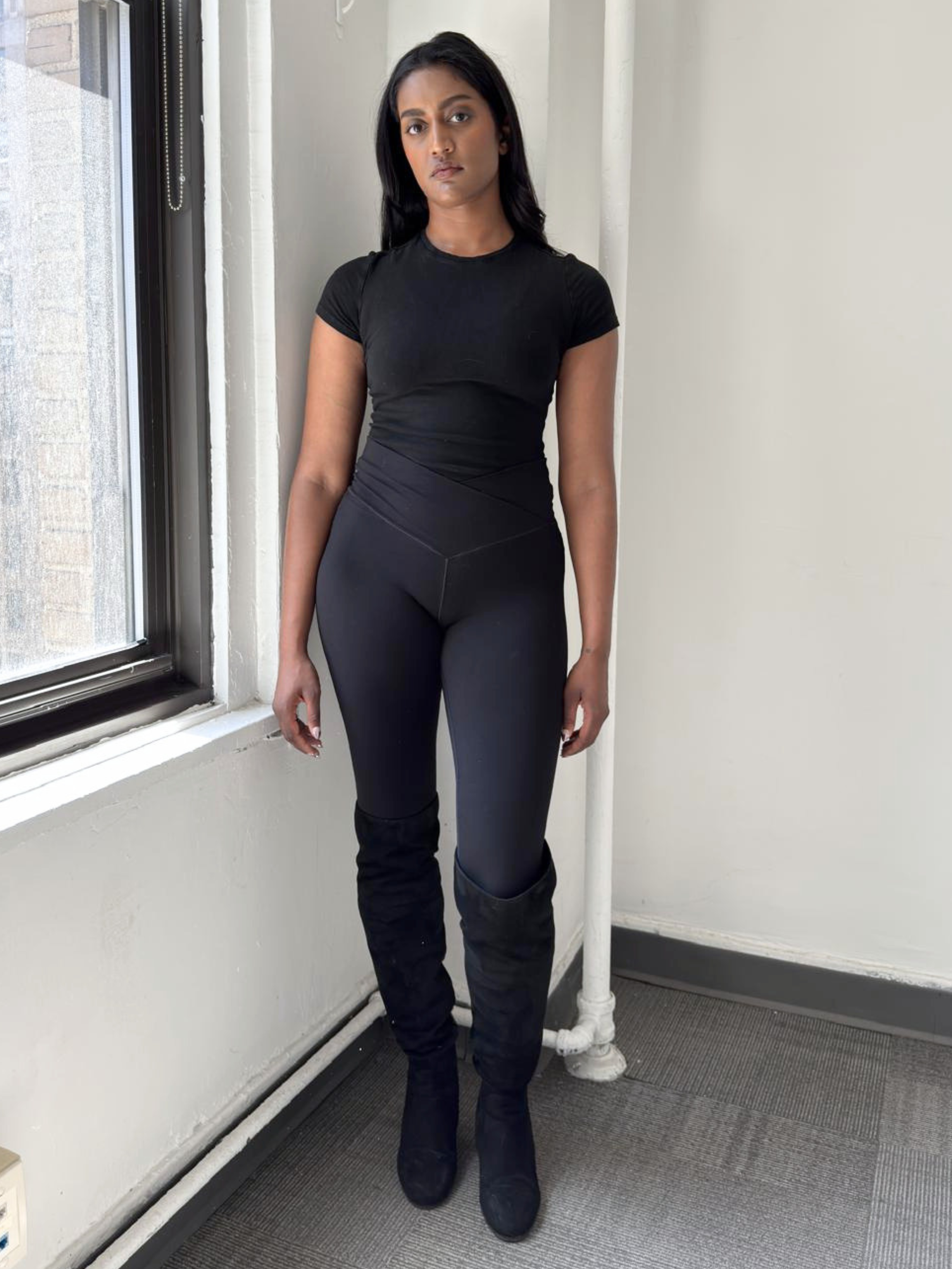 Full Body - Maya Jeyam.png