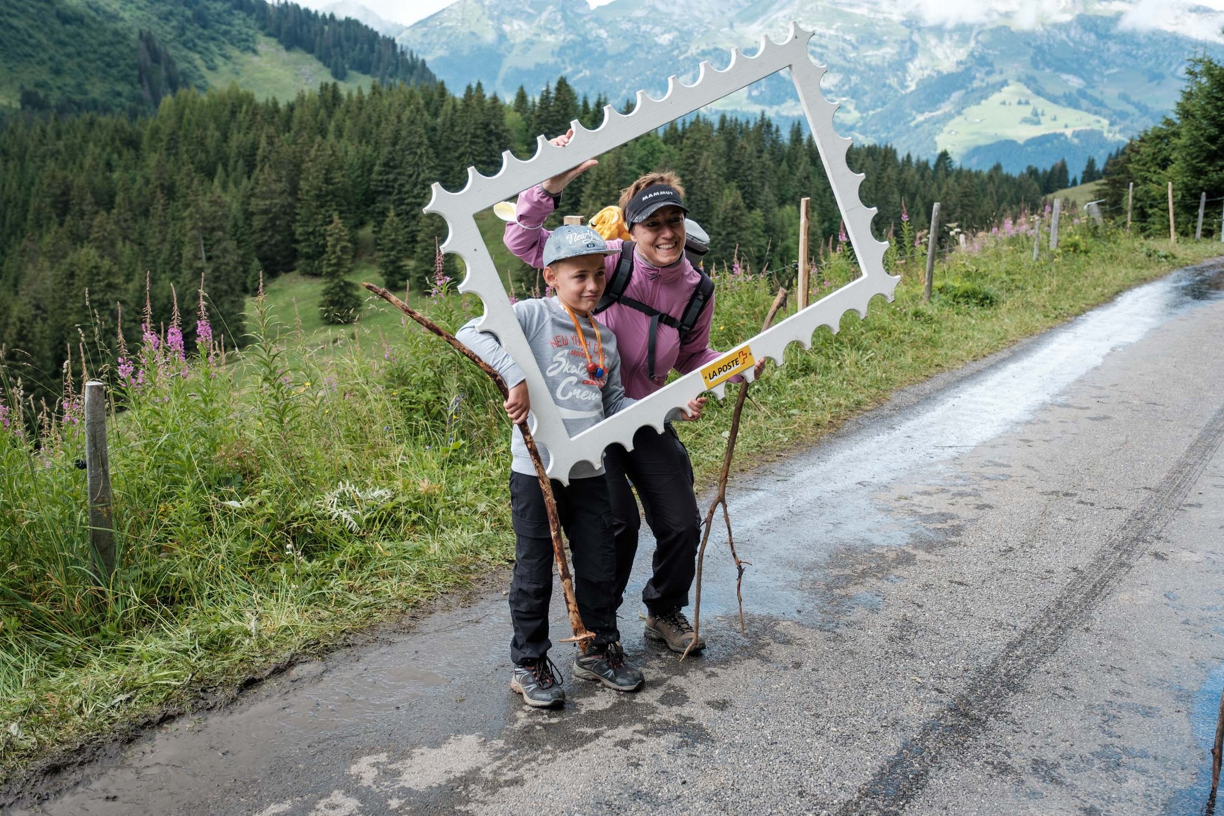 Auftritt der Post an der Coop Familienwanderung 2021