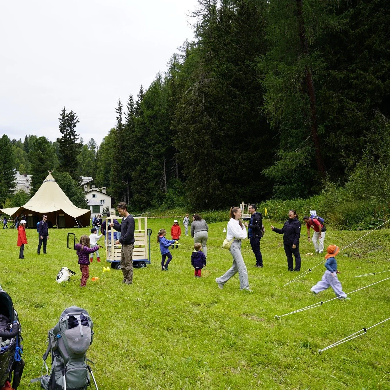 Der Sommer ist zwar schon lange vorbei, aber unsere Sommerprojekte bleiben nach wie vor in guter Erinnerung☀️

Am 1. August durften wir @visitsilsmaria mit coolen Spiel- und Spassaktivit&auml;ten aus unserem Eventkit sowie Auftritten von Salzi Musig 