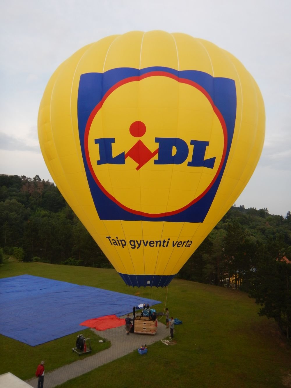 Lidl Advertising Hot air balloon.jpg