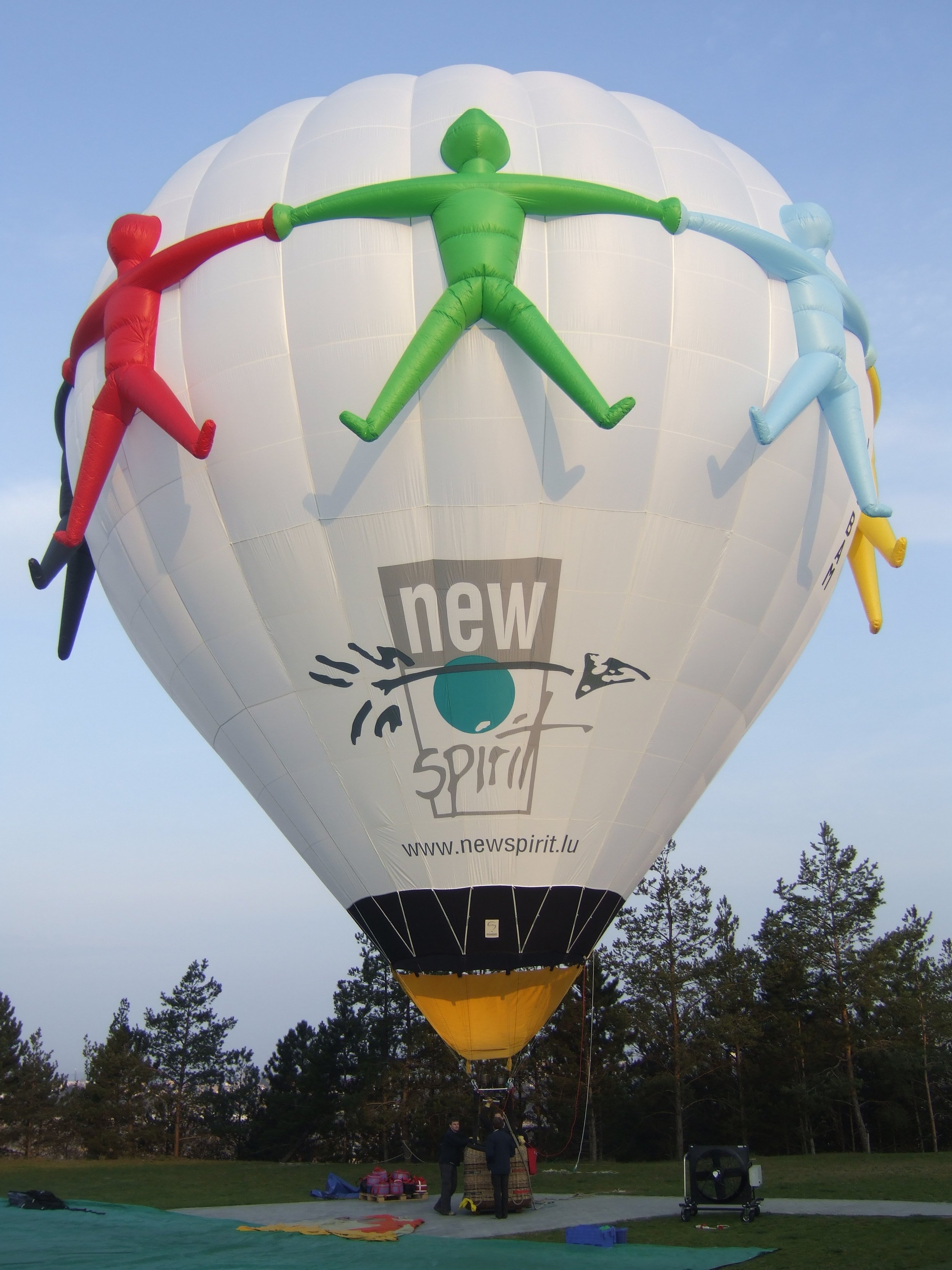 BB26Z Hot air balloon with special addons.jpg