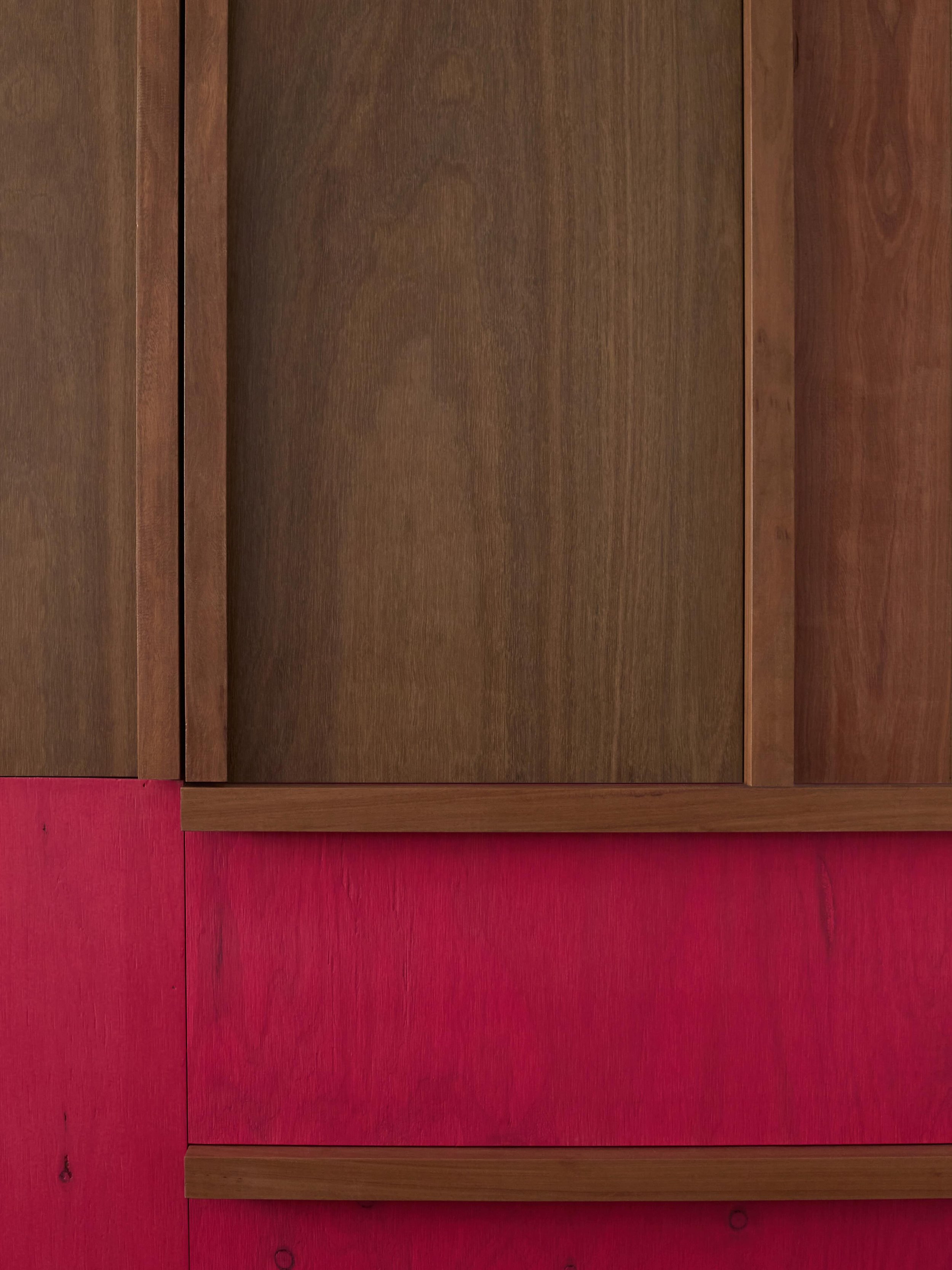 ROSLYN&hellip;. chunky angled handle details for cupboards and drawers by @ellismurray6, image by @traianos