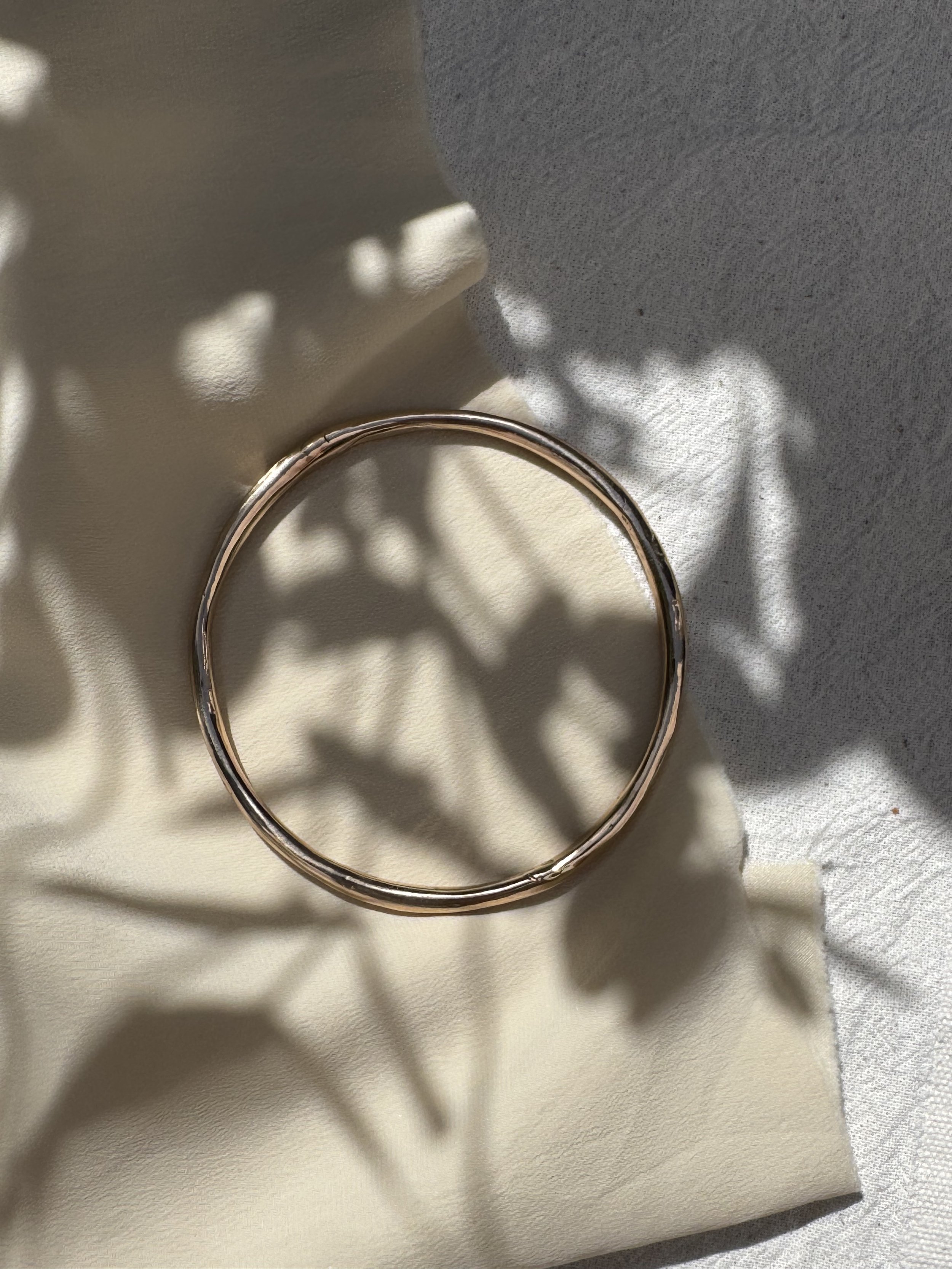simple bangle  >>> eternal