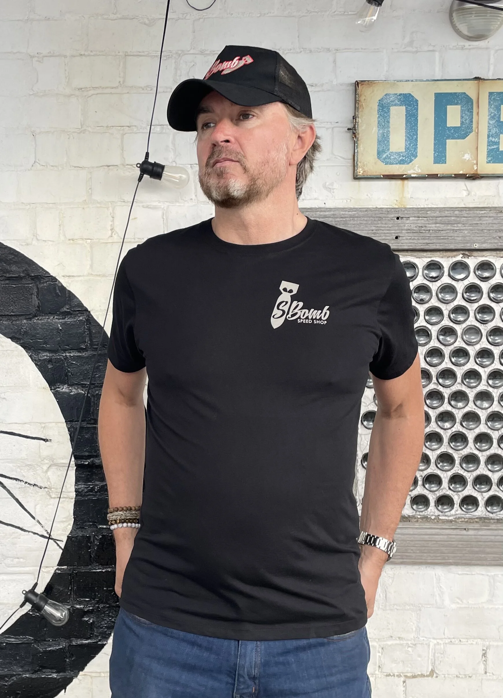 0647C942-FC6F-4118-8FA8-59D5B6840126