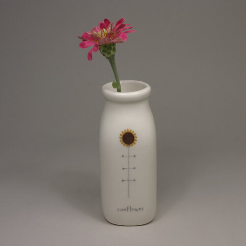 UNITE - Small Icon Vase by Beth Mueller – ArtQuest Gallery