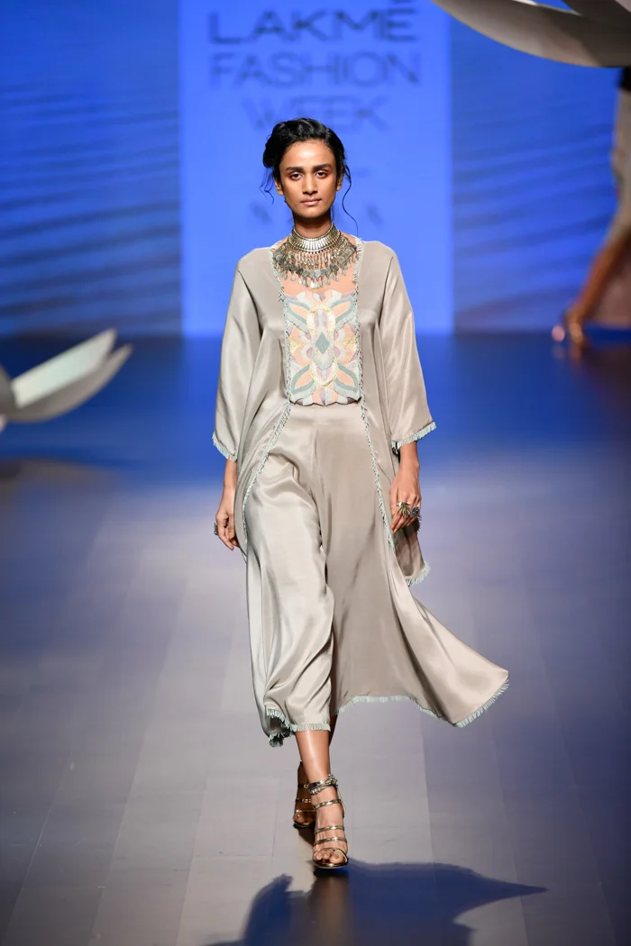 PS02AW18 (1)