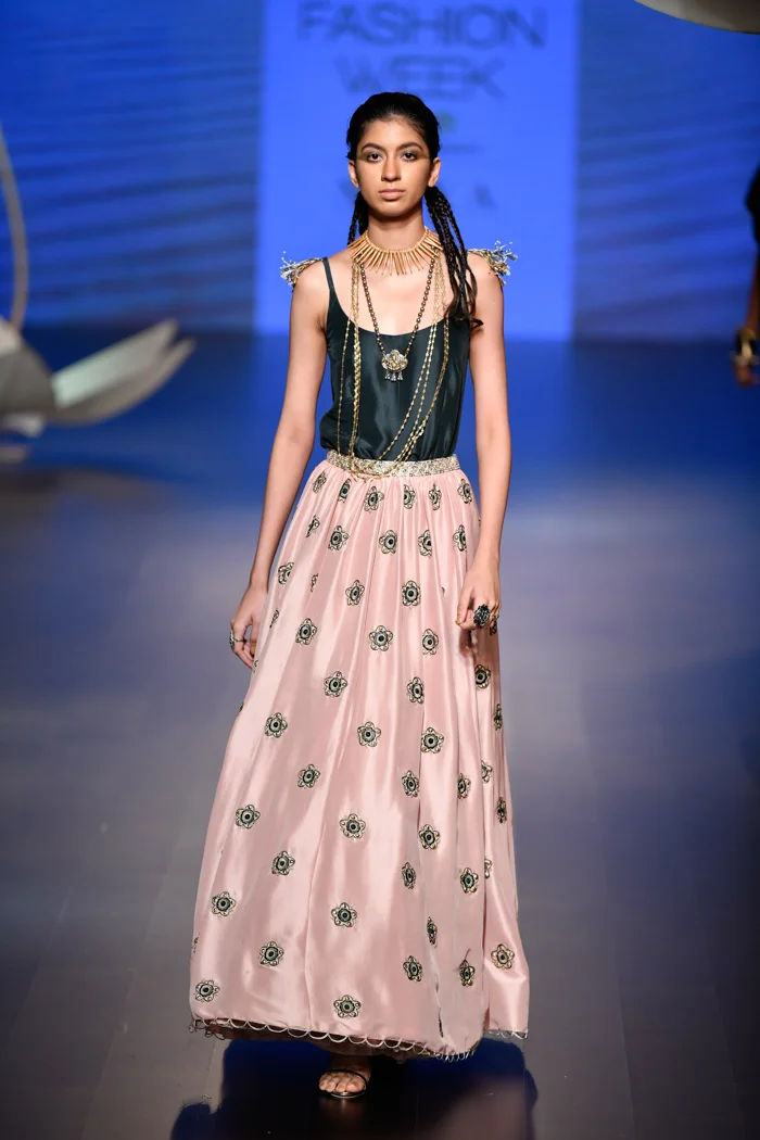 PS03AW18 (6)
