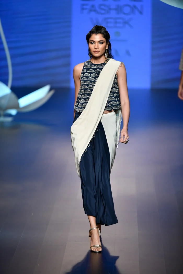 PS04AW18 (4)