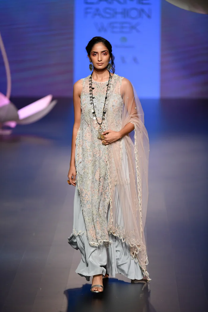PS05AW18 (10)
