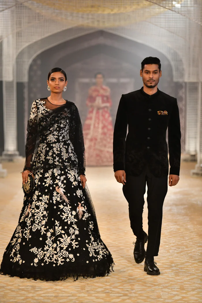 tarun tahiliani gowns