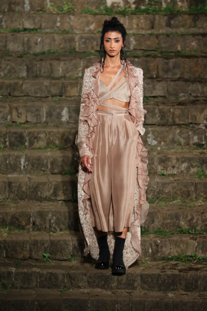 AK05SS18 (4)