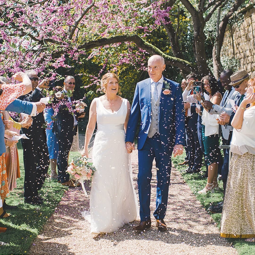 Beautifully in love, perfect in their match and so fun to work with. These guys 🥰 

#weddings #weddinhplanning #weddingstyling #dorsetweddings #perfectmatch 

Photography @lizbakerphotography