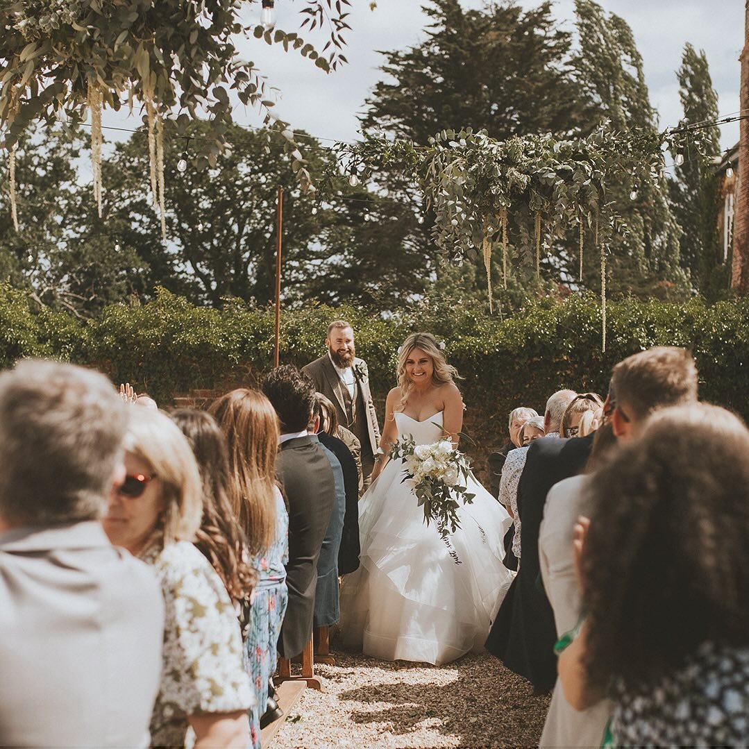 This beautiful couple had a story to tell and throughout the whole day their bond was ever present. Beautifully captured by @laura.dean.photography 

#perfectmatch #loved #wedding #weddingstyling #weddingflowers #married #weddingplanning #woodlandwed
