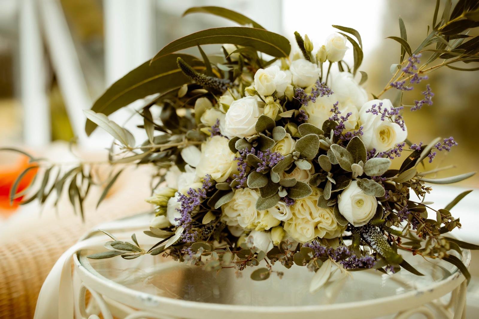 Style and Wonder Spring Flowers