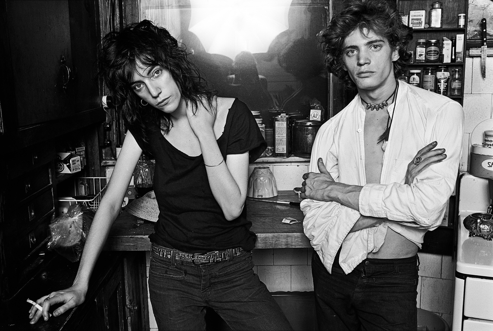 2cac9-artbaselnormanseeff-pattiesmith2brobertmapplethorne.jpeg