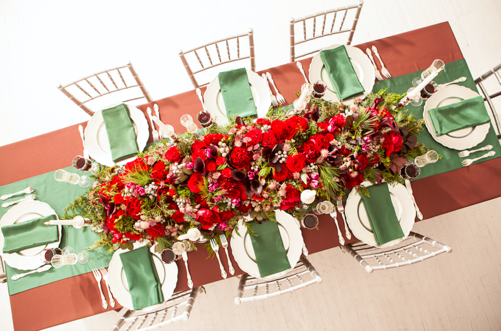 Our Favorite Holiday Tablescapes To Try The Season