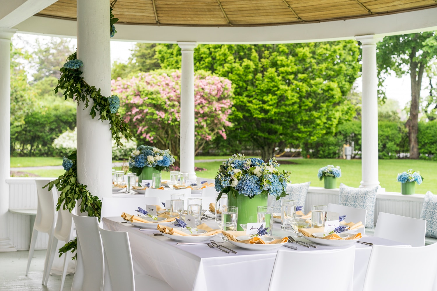 SPRING TABLESCAPE 2019 - NATURAL EARTHY TONES - B FLORAL