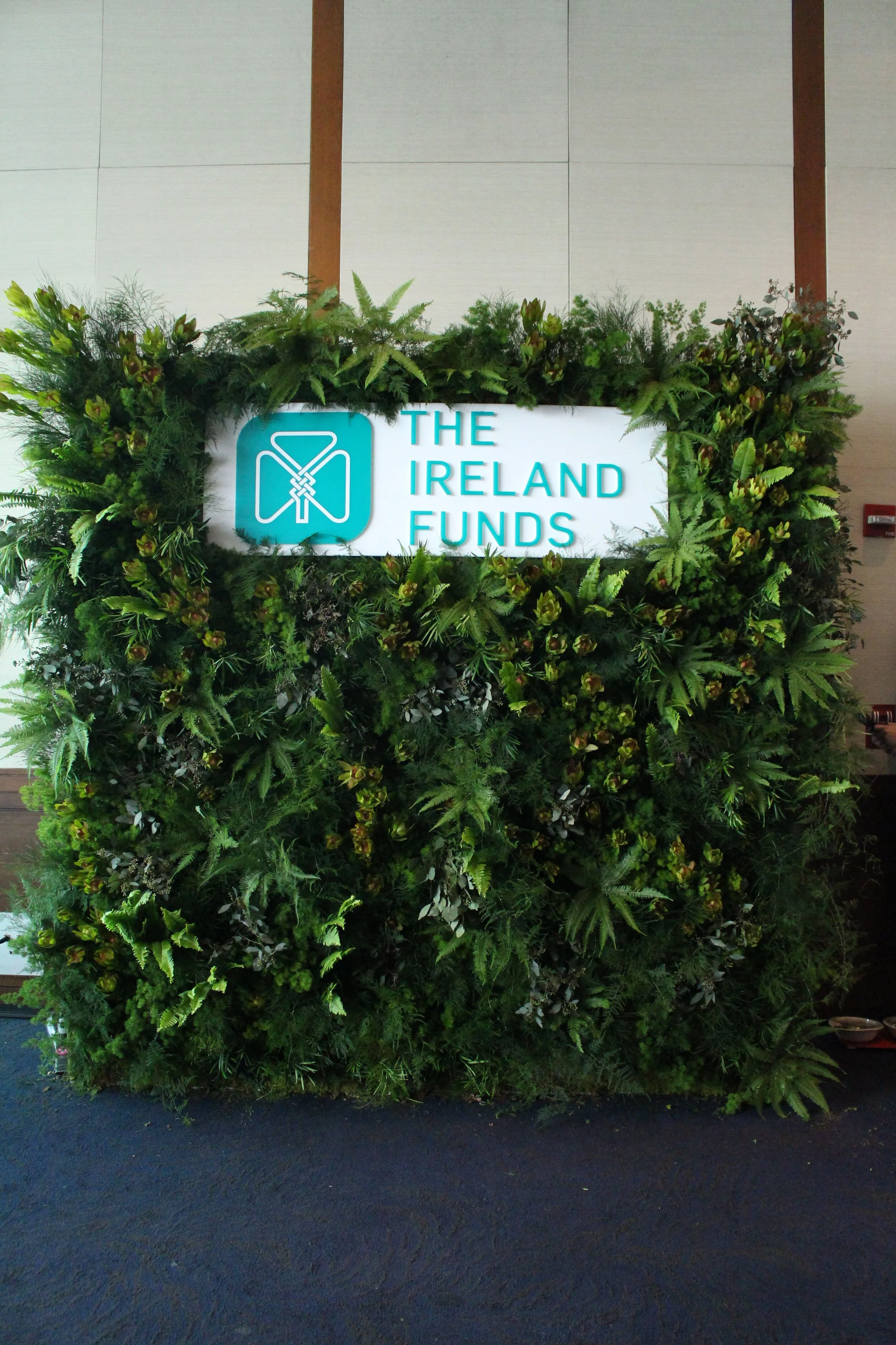 Greenery Walls B Floral