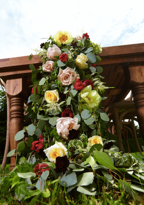 greenery-table-runner-flowers.png